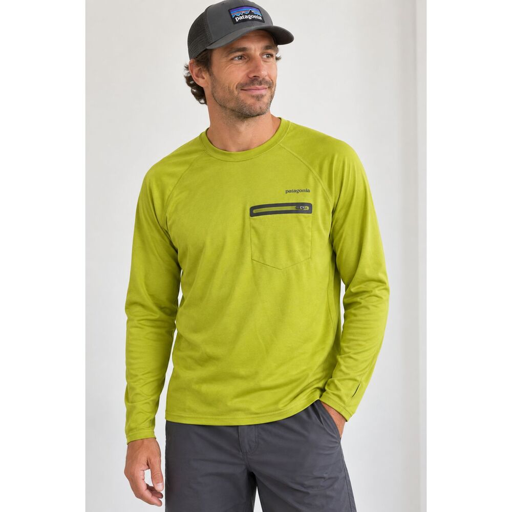 Patagonia Men’s XS Green Long Sleeve Performance Jersey Top